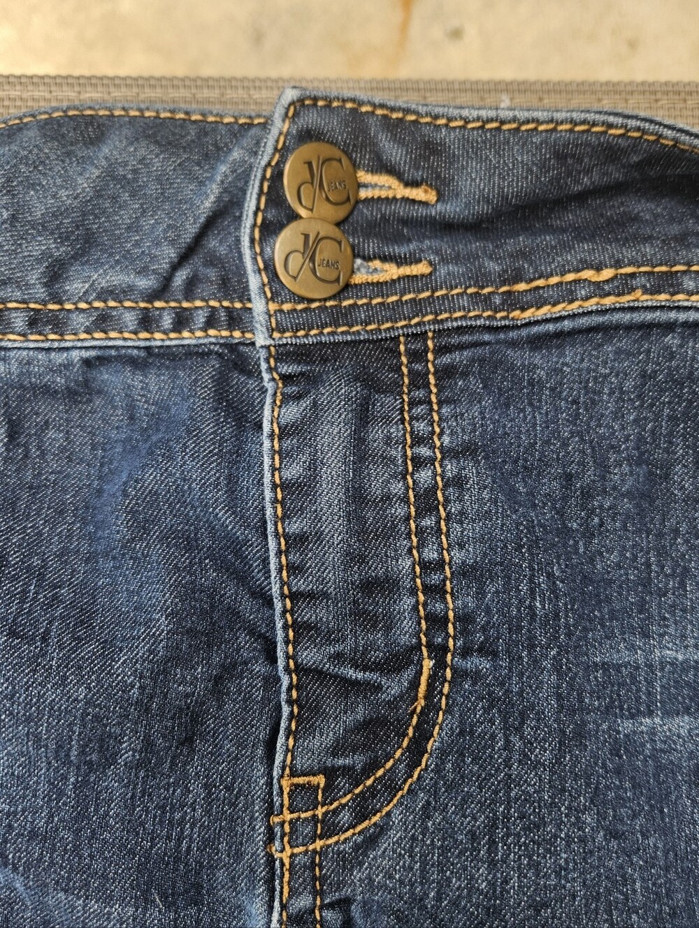 DC Slightly Curvy Jean Shorts - Picture 3 of 5